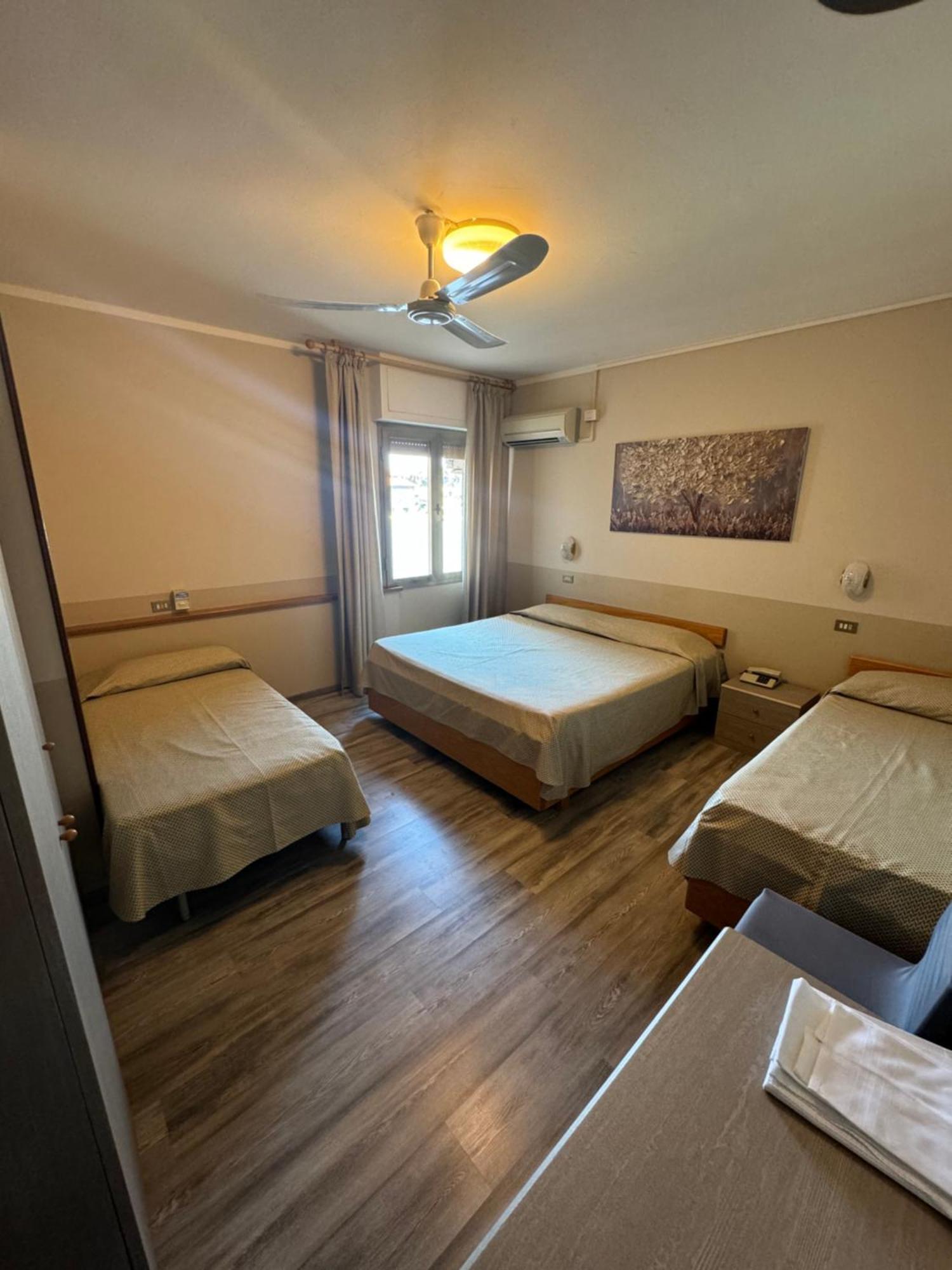 Da Beppe Hotel Chiesina Uzzanese Buitenkant foto