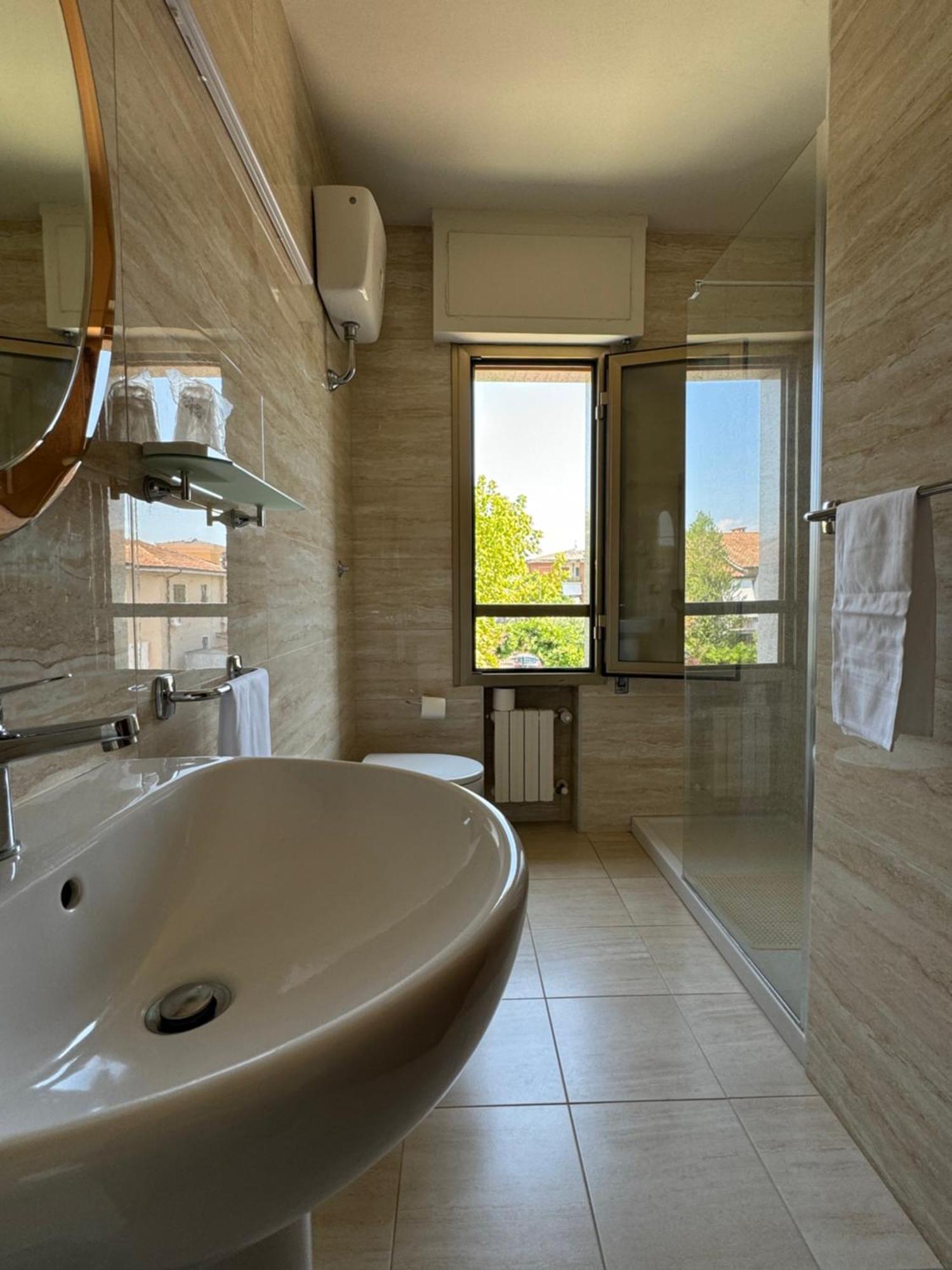 Da Beppe Hotel Chiesina Uzzanese Buitenkant foto