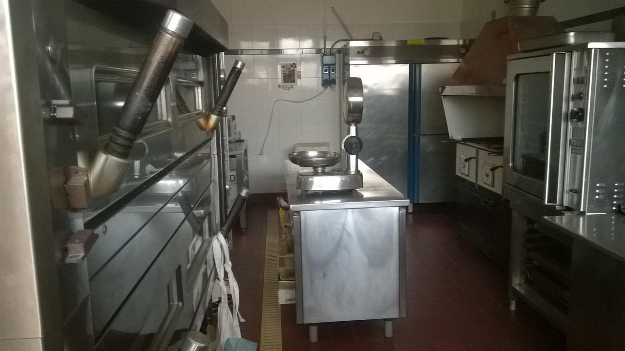 Da Beppe Hotel Chiesina Uzzanese Buitenkant foto